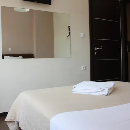 Pella Inn Hostel Athens